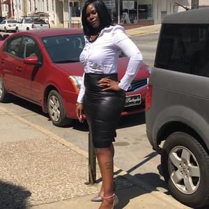 Meet your Posher, Sylvia